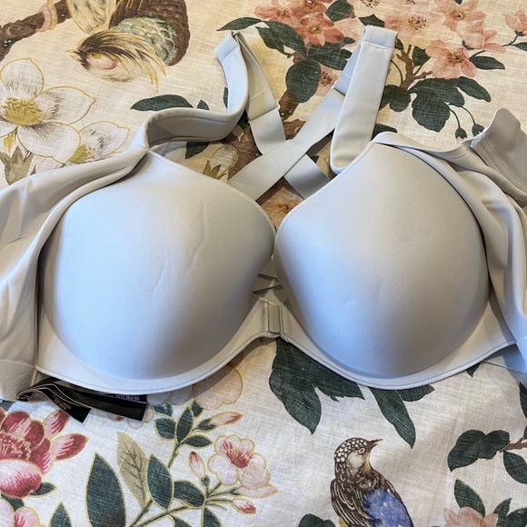 Victoria’s Secret Knockout Sports Bra - Picture 3 of 5